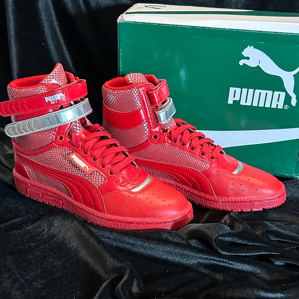 NWB PUMA RED WOMENS HIGH TOPS